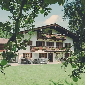 Der Lederer Hof - Boutique *** Tegernsee